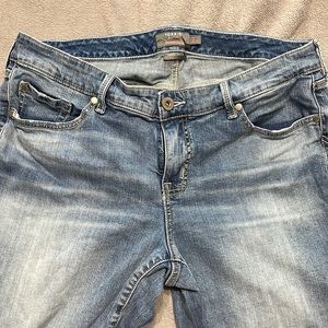 Torrid Boyfriend Straight Jean 14R Acid Wash